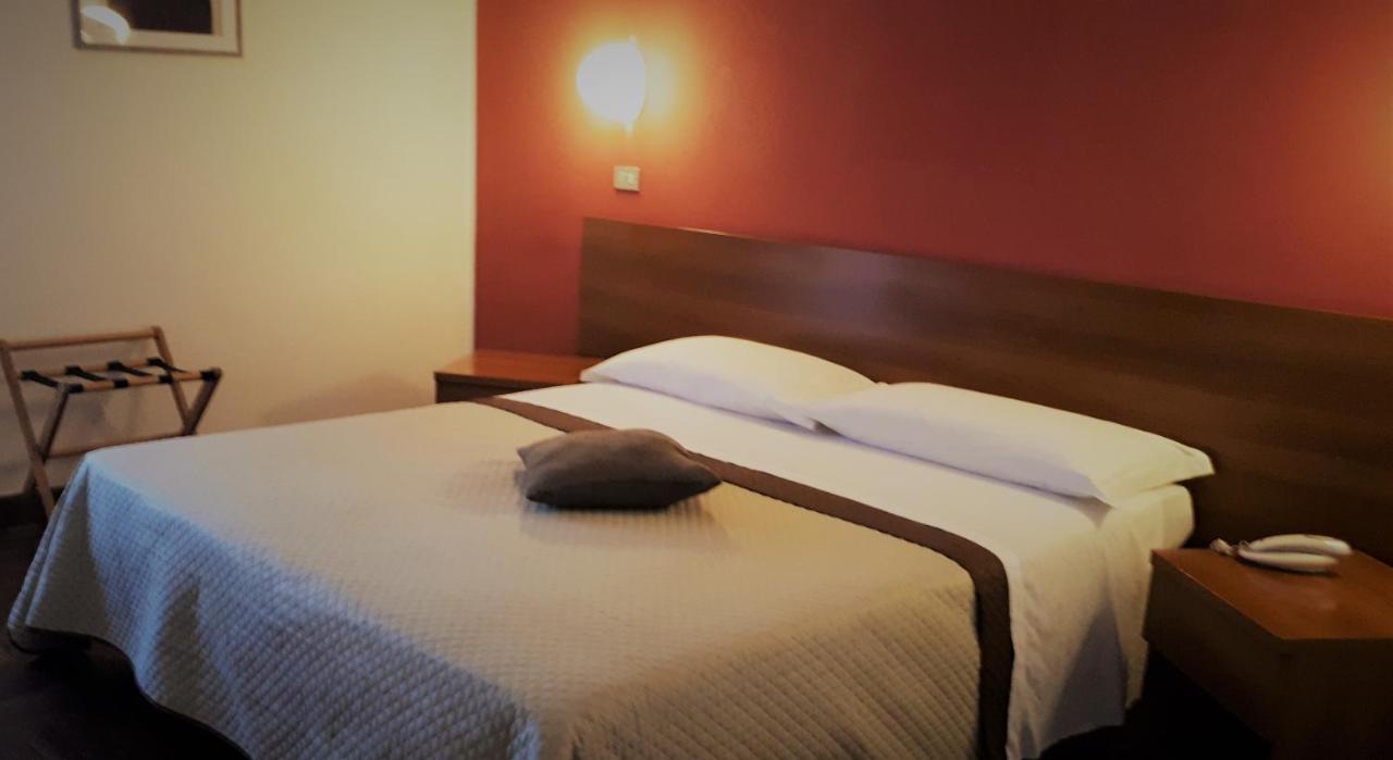 Hotel Kristall Orvieto Exterior foto